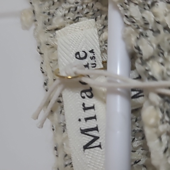 Miracle Cream Blouse with Bateau Neckline and 3/4 Sleeves - Picture 3 of 5